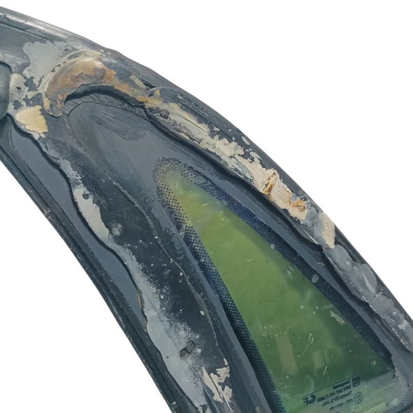 Vidro Fixo Traseiro Direito Gm Corsa Montana 2009 Detalhes