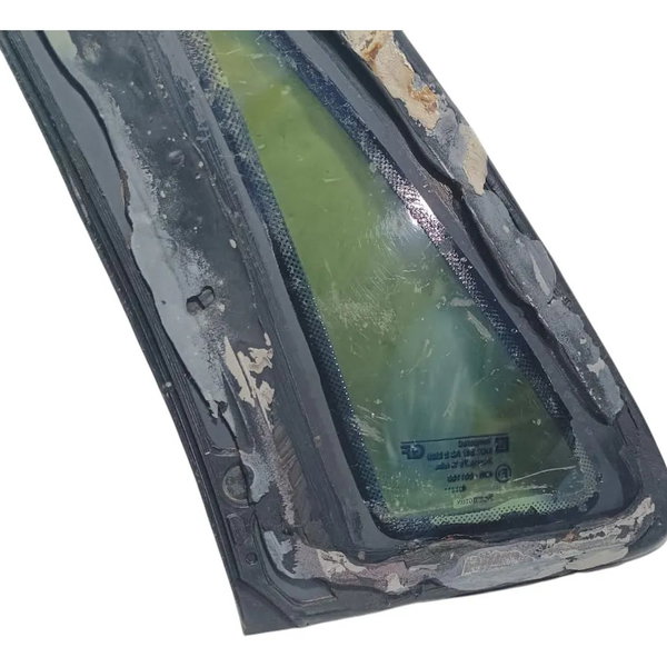 Vidro Fixo Traseiro Direito Gm Corsa Montana 2009 Detalhes
