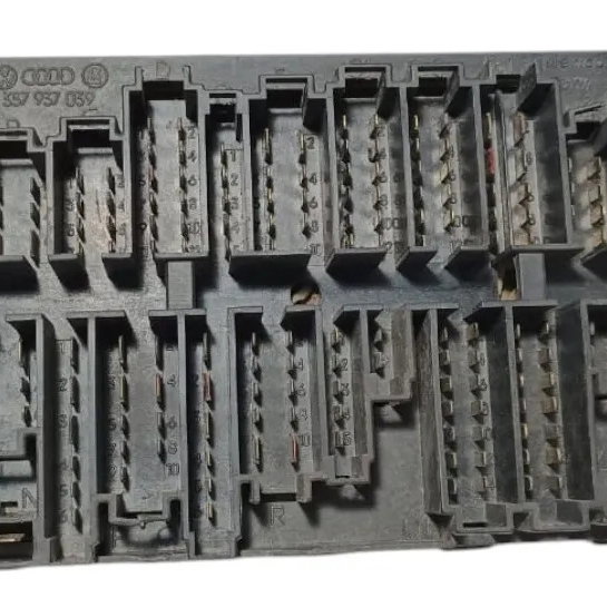 Caixa De Fusível Vw Golf 1996