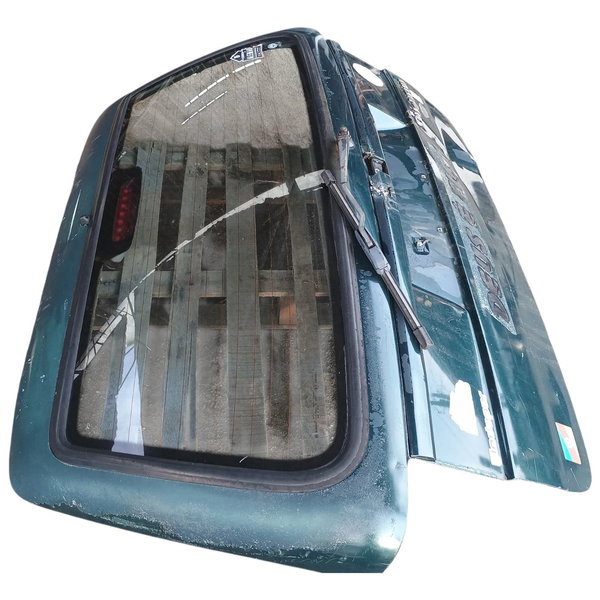 Tampa Traseira Vw Santana Quantum 99 Pra Recuperar Verde
