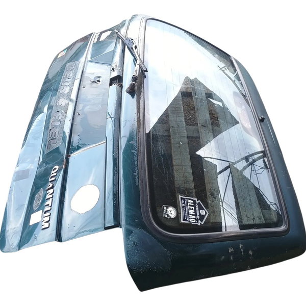 Tampa Traseira Vw Santana Quantum 99 Pra Recuperar Verde