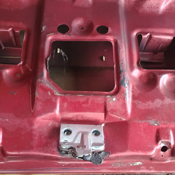 Tampa Traseira Porta Malas Chevrolet Corsa Cd 2009 Recuperar Bordô