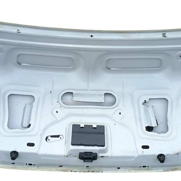 Tampa Traseira Porta Malas Renault Logan 2016 C Detalhes Amarelo