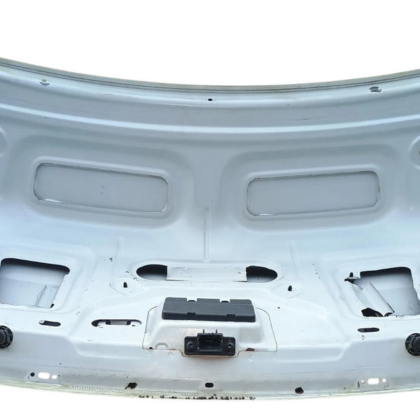 Tampa Traseira Porta Malas Renault Logan 2016 C Detalhes Amarelo