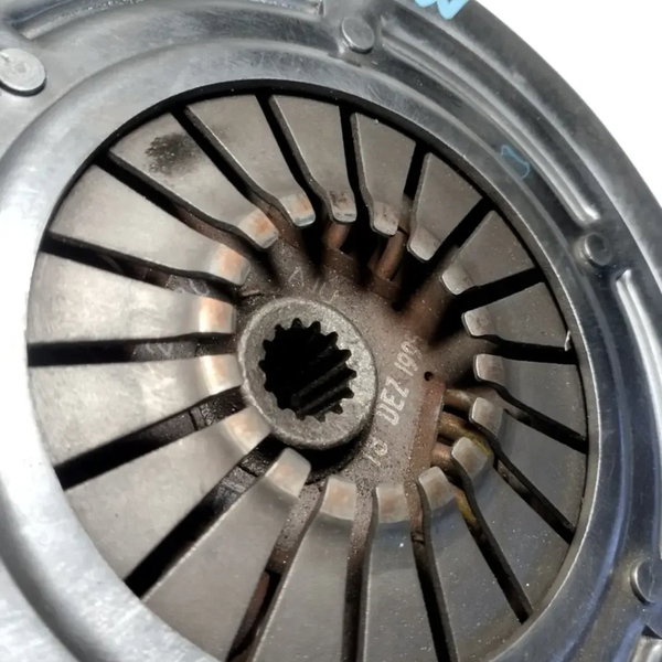 Volante Motor  Plator E Embreagem Chevrolet Corsa Celta 1.0