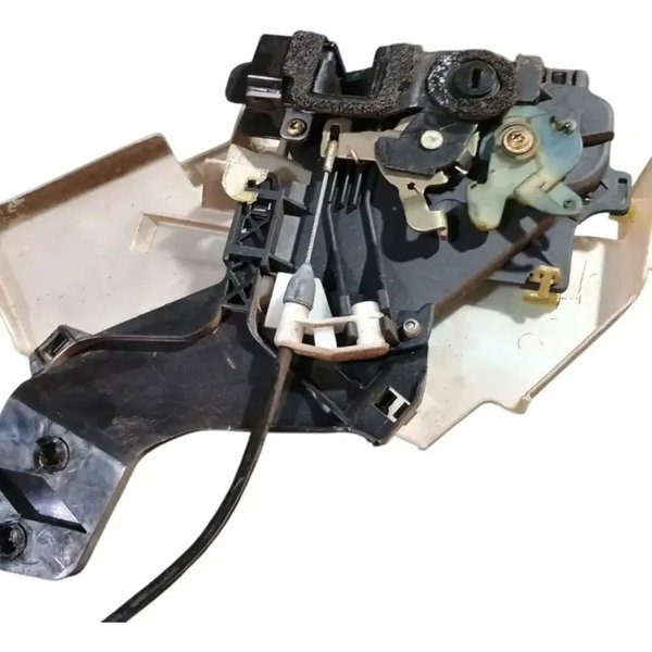 Fechadura Traseira Esquerda Vw Polo 2003 2010