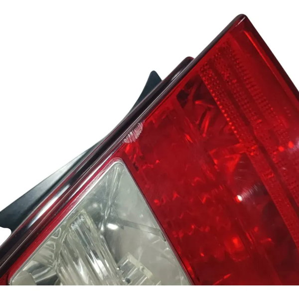 Lanterna Traseira Esquerda Stilo 2003 A 2007 Esquerdo/motorista Vermelho