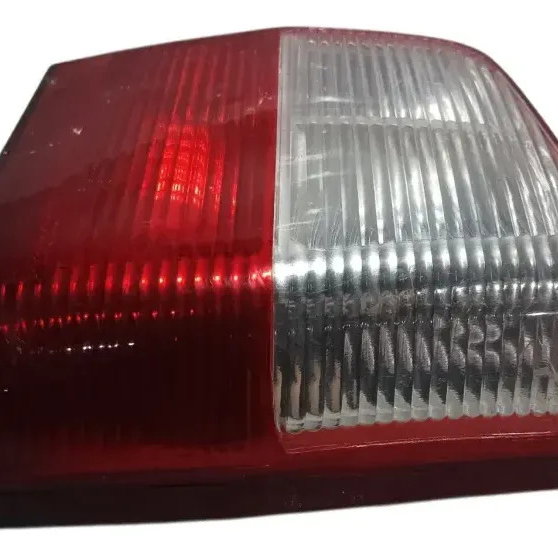 Lanterna Traseira Direita Fiat Uno 2004 A 2012 Com Detalhes Direito/passageiro Vermelho