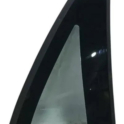 Vidro Fixo Traseiro Direito Gm Corsa Sedan Classic Detalhe