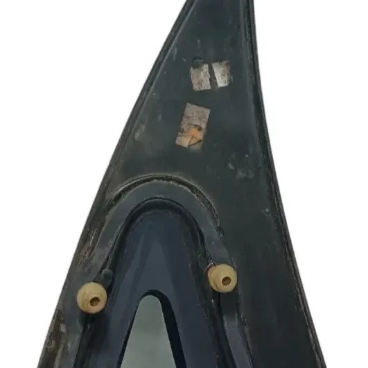Vidro Fixo Traseiro Esquerdo Gm Corsa Sedan Classic Detalhe