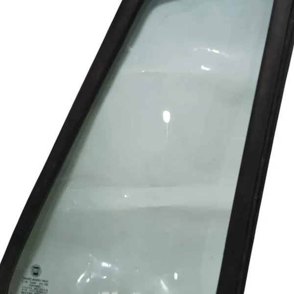 Vidro Fixo Lateral Traseiro Esquerdo Fiat Uno 2002 A 2012