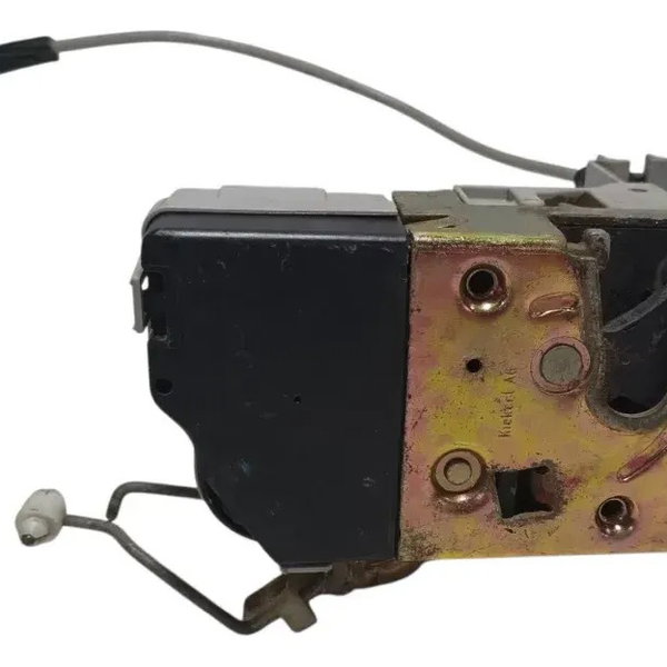 Fechadura Porta Dianteira Esquerda Peugeot 307 2001 A 2012