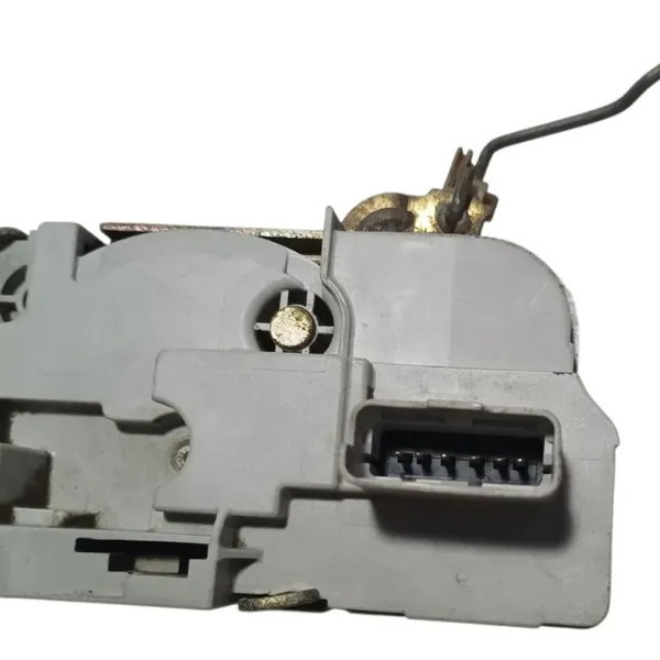 Fechadura Porta Dianteira Direita Peugeot 307 2001 A 2012