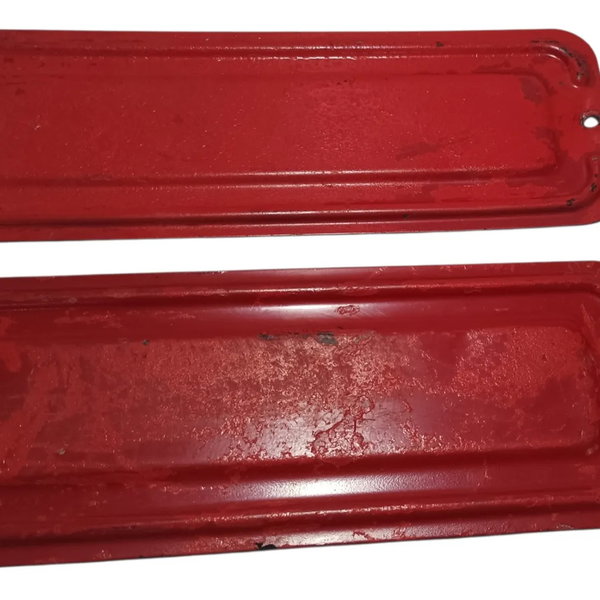 Placa De Proteção Da Tampa Traseira Ford Courier 2001 À 2005 Vermelho