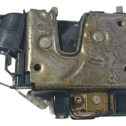 Fechadura Porta Tras. Esquerda Vw Polo Classic Golf 94 À 97