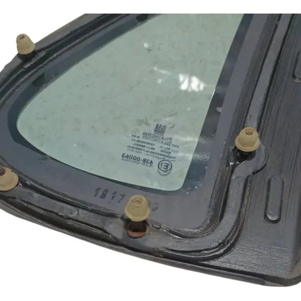 Vidro Fixo Lateral Traseiro Esquerdo Gm Corsa Classic Sedan