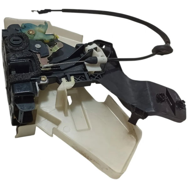 Fechadura Manual Porta Traseira Esquerda Vw Polo 2003 À 2012