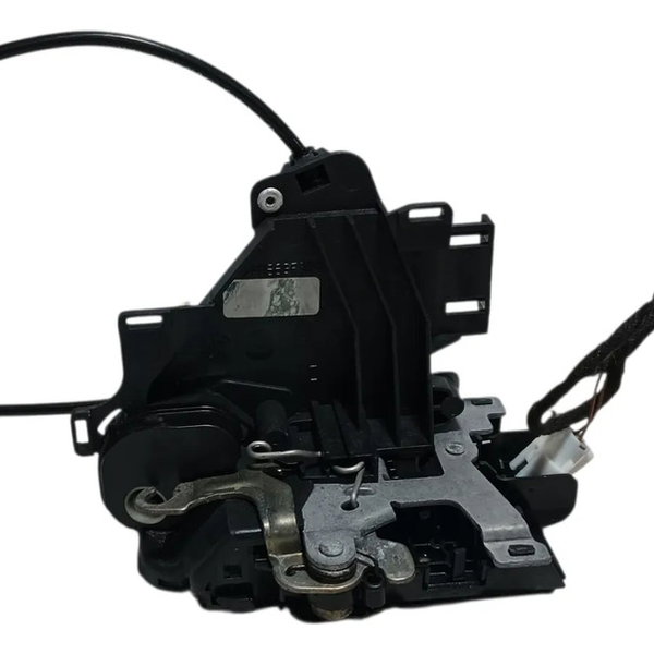 Fechadura Manual Porta Dianteira Direita Vw Polo 2003 À 2012