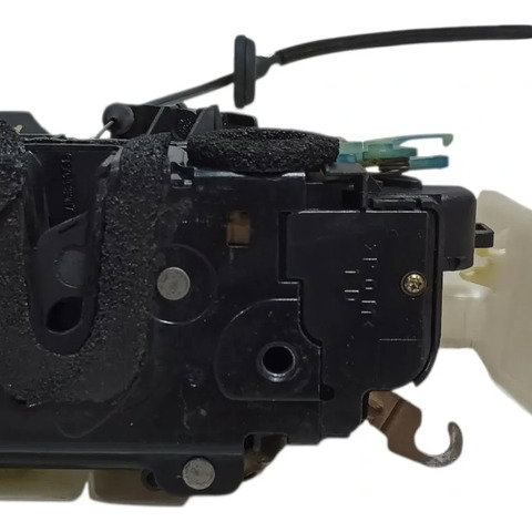 Fechadura Manual Porta Traseira Direita Vw Polo 2003 À 2012
