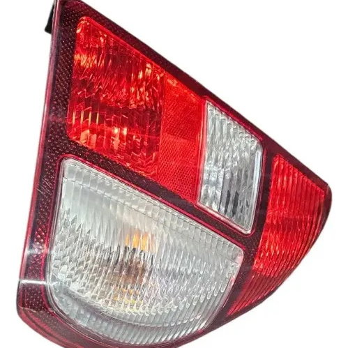 Lanterna Traseira Direita Clio Sedan 2007 2008 A 2009 Direito/passageiro Vermelho