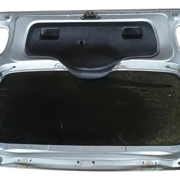 Tampa Traseira Peugeot 206 207 2002 2003 A 2014