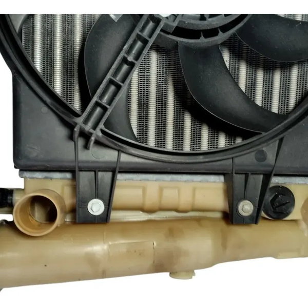 Radiador De Agua Completo Fiat Uno Mille Economy 2013