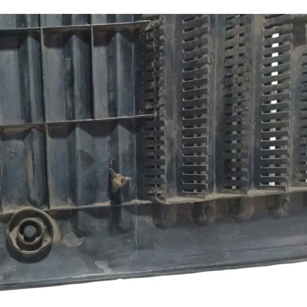 Difusor Grade Saída Ar Traseira Direita Gm Kadett 1989 1998