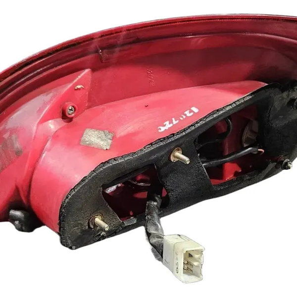 Lanterna Traseira Direita Jac J3 Hatch 2010 A 2015 C/soquete Direito/passageiro Vermelho