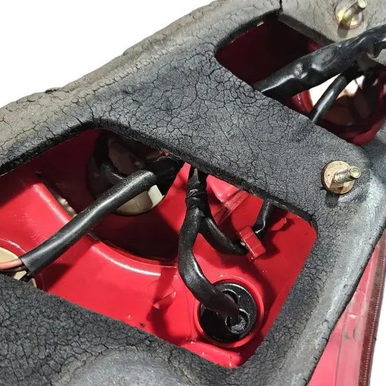Lanterna Traseira Direita Jac J3 Hatch 2010 A 2015 C/soquete Direito/passageiro Vermelho