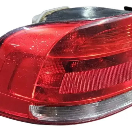 Lanterna Traseira Esquerda Voyage G5 Com Soquete Esquerdo/motorista Vermelho