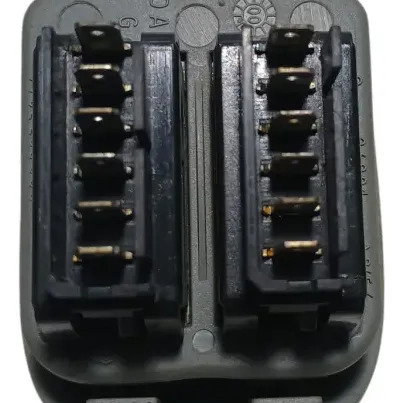 Botão Vidro Porta Dianteira Esquerda Renault Scenic 1999