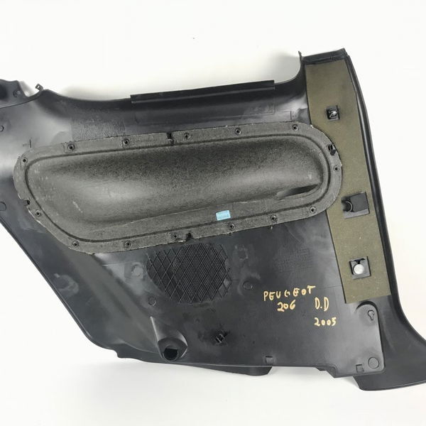 Forro De Porta Traseiro Direito Peugeot 206 2005 (31735)