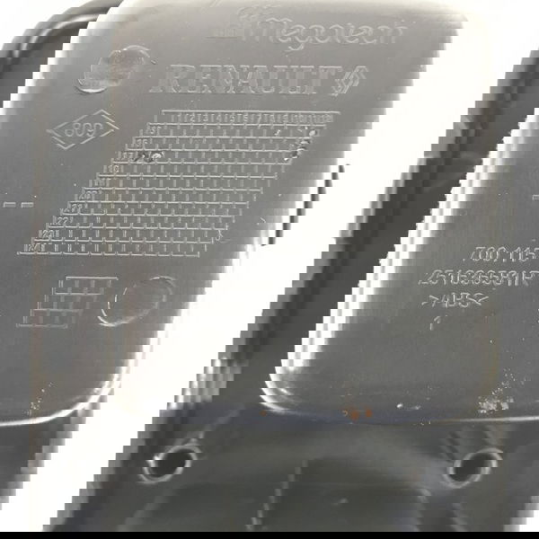 Moldura Comando Trava Vidro Duster Expre 2018 Original 34628