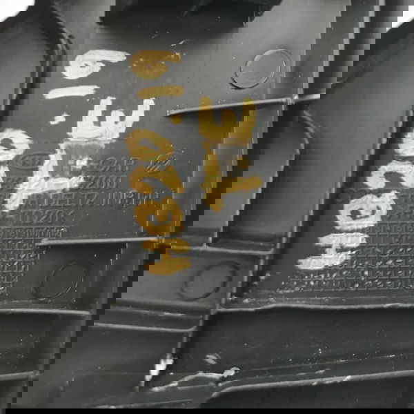 Moldura Interna Porta Traseira Esquerda Hb20 2016 17 18 2019