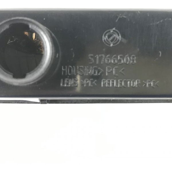 Luz De Placa Fiat Uno Vivace 1.0 2014 Original 36502