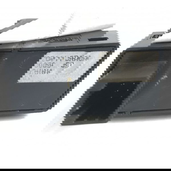 Botão Vidro Elétrico Porta Dianteira Direita Kicks 2020