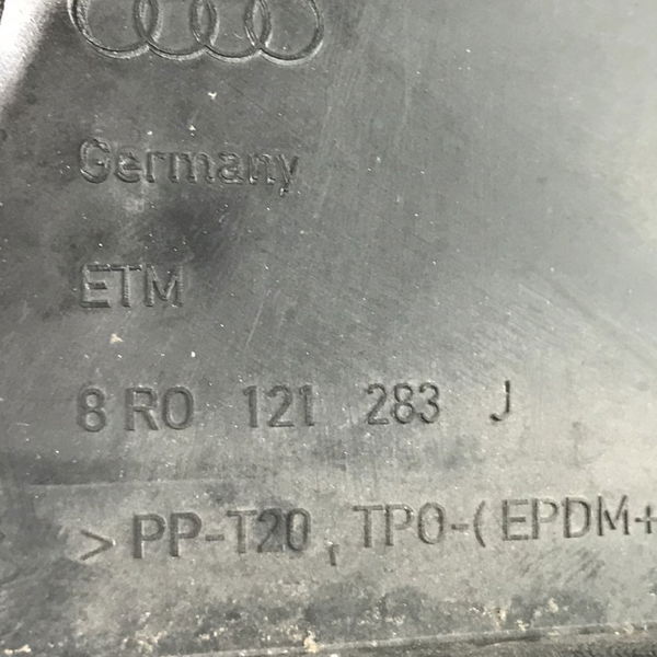 Grade Radiador Audi Q5 3.2 V6 Fsi 2011 Original (42664)