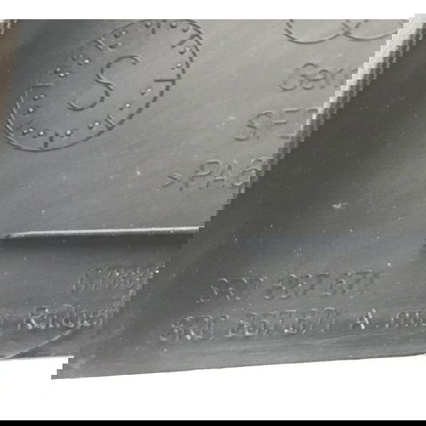 Canaleta Guia Vidro Traseira Esquerda Audi Q5 2011 (43100)