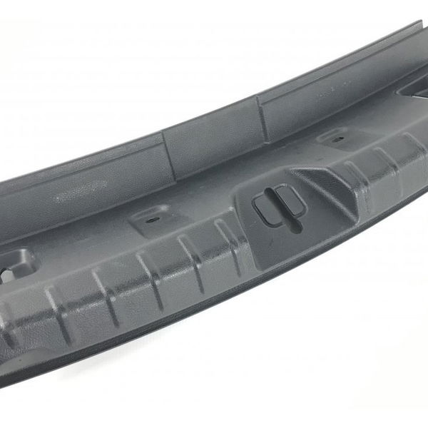 Acabamento Soleira Porta Malas Bmw 320i 2013 Original