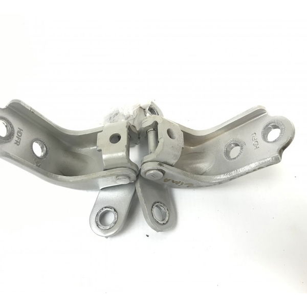 Dobradiça Porta Dianteira Esquerda Kia Cerato 2011 (46368)