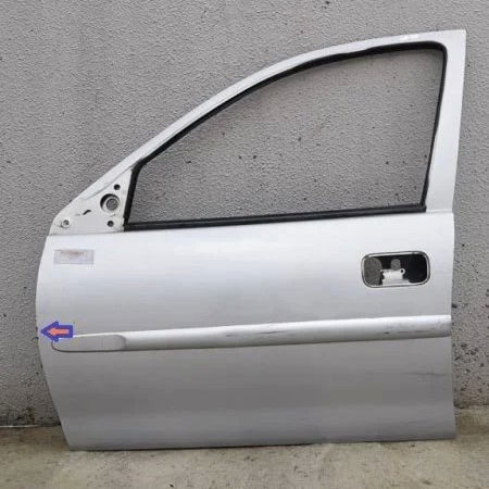 Porta Dianteira Esquerda Gm Corsa 99 4p (p/recuperar)