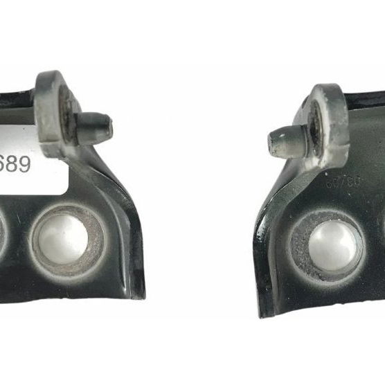Dobradiça Porta Dianteira Esquerda C4 2.0 16v 2010 (28689)