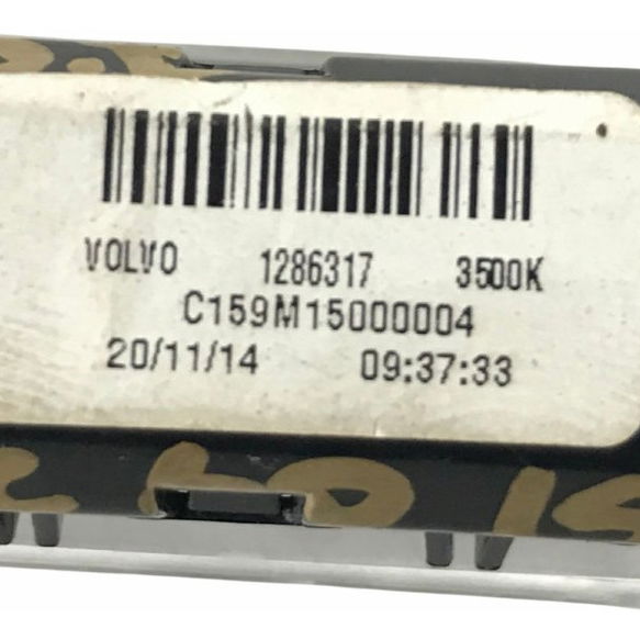 Luz Inferior Painel Esquerdo Volvo Xc60 T5 T6 2014 15 16 17