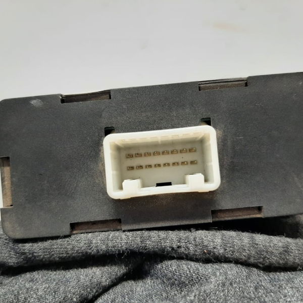 Modulo Sensor Estacionamento Original Renault Logan 16