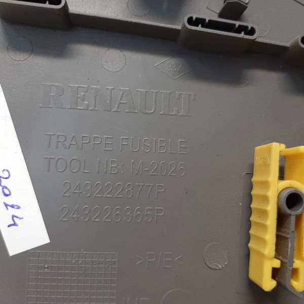 Tampa Da Caixa De Fusiveis Original Renault Logan 2014