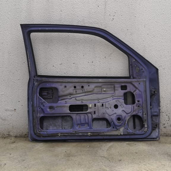 Porta Dianteira Esquerda Vw Gol G3 1995 2p (para Recuperar)