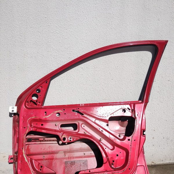 Porta Dianteira Direita Peugeot 206 2003 (para Recuperar)