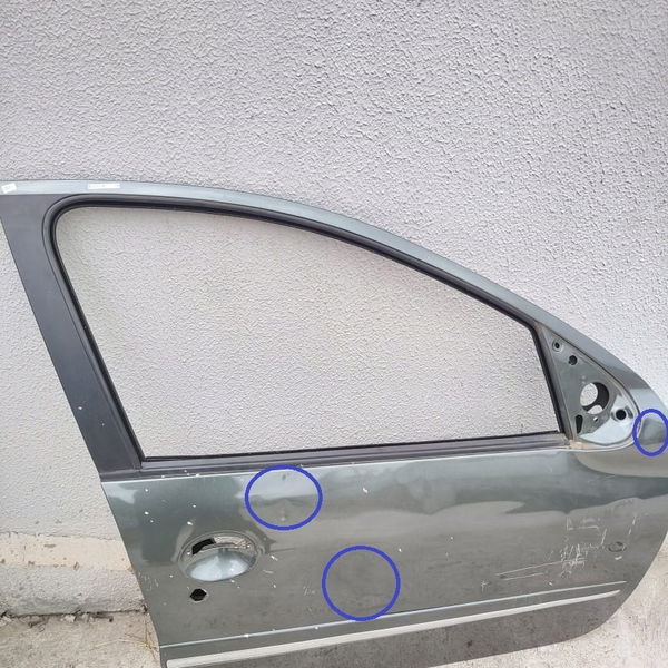 Porta Dianteira Direita Peugeot 207 13 4p (para Recuperar)