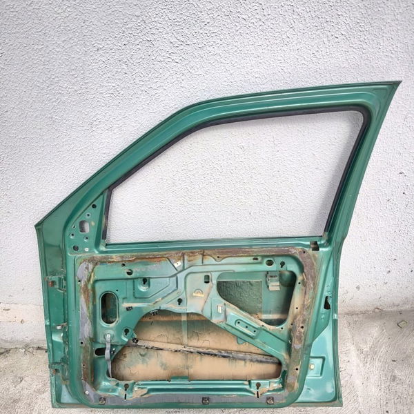 Porta Dianteira Direita  Vw Gol 1999 4p Original 2236