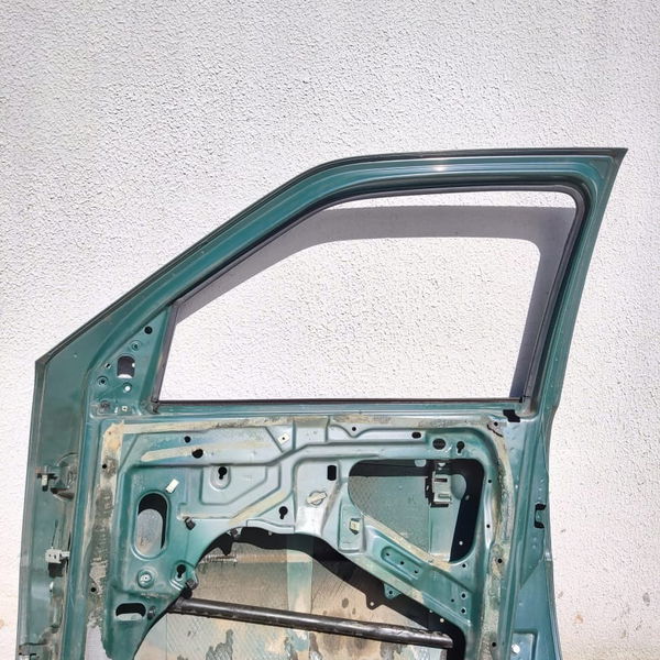 Porta Dianteira Direita Vw Gol 2001 4p Original